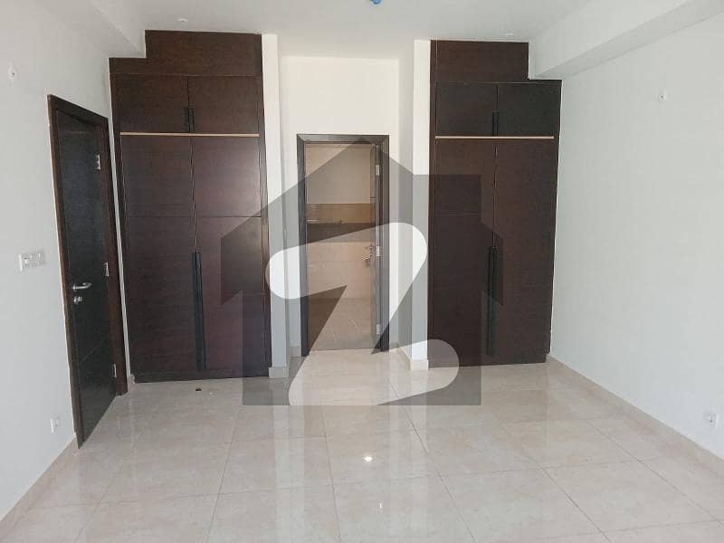 Brand New 2Bedroom Apartment Available For Rent In Pearl Tower Emaar Crescent Bay