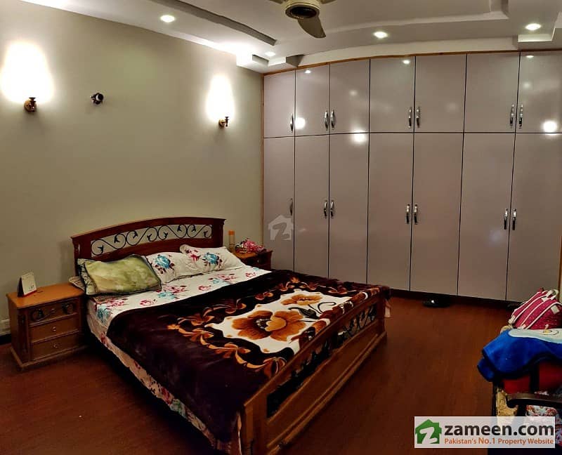 One Bed Room Full Furnished Room Ideal For Single Woman