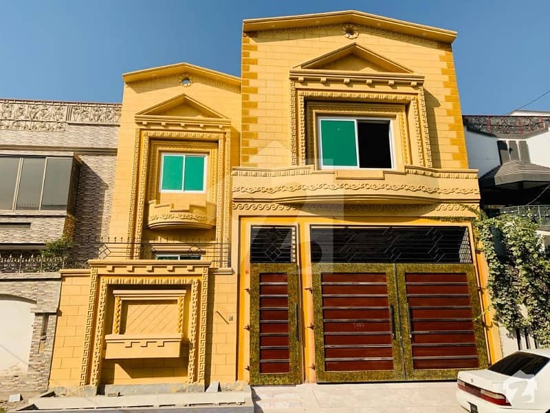 ورسک روڈ پشاور میں 9 کمروں کا 10 مرلہ مکان 3.8 کروڑ میں برائے فروخت۔