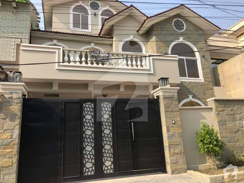 10 Marla Fresh House For Sale