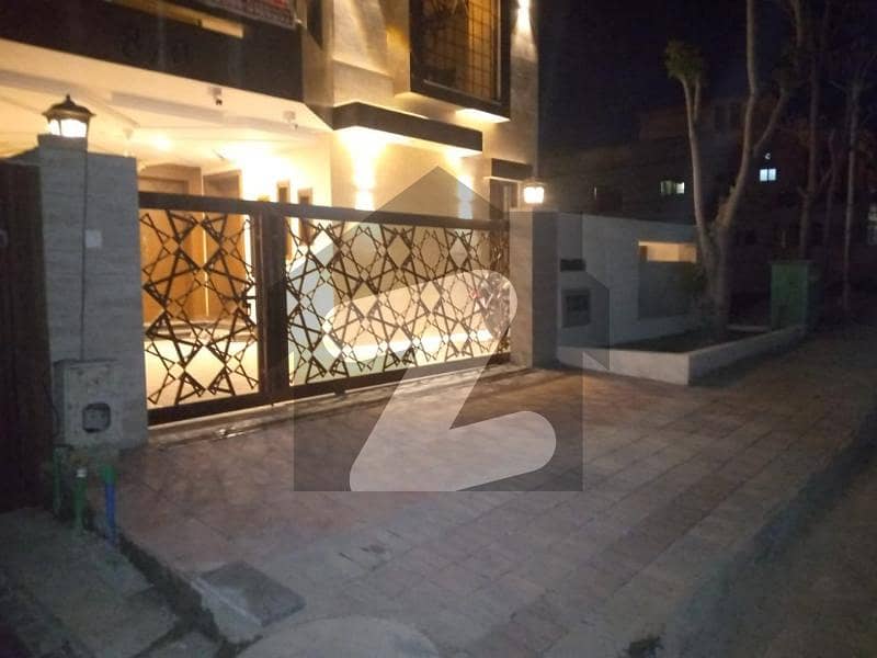 Bahria Town Phase 7, Islamabad, 10 Marla Designer House On Investor Rate