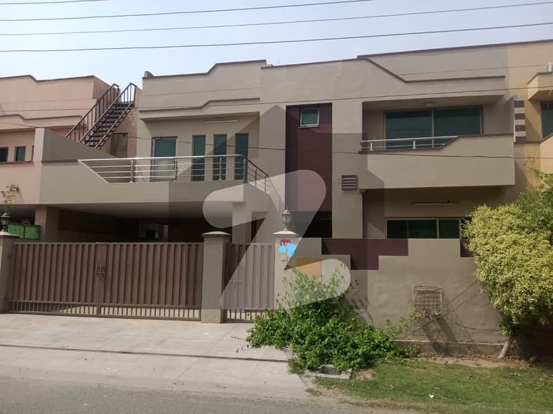 Askari 10 Marla 3 Bed House Available For Sale.