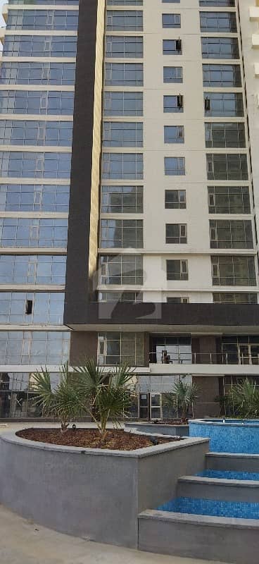 عمار ریف ٹاورز امارکریسنٹ بے ڈی ایچ اے فیز 8 ڈی ایچ اے کراچی میں 2 کمروں کا 9 مرلہ فلیٹ 1.2 لاکھ میں کرایہ پر دستیاب ہے۔