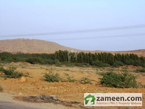 100 Acres Commercial Land For Sale At Main Northern Bypass Karachi