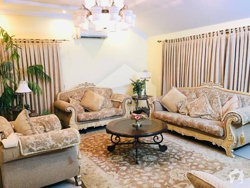 Kanal Luxurious Full Furnished House Available For Rent