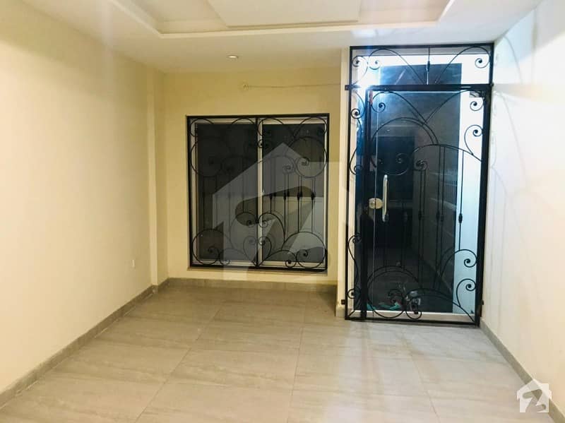 8 Marla Ground Floor Full Hall For Rent In Aa Block Sector D Bahria Town Lahore