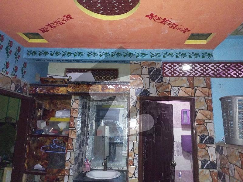 ابوالحسن اصفہا نی روڈ کراچی میں 6 کمروں کا 4 مرلہ مکان 1.55 کروڑ میں برائے فروخت۔