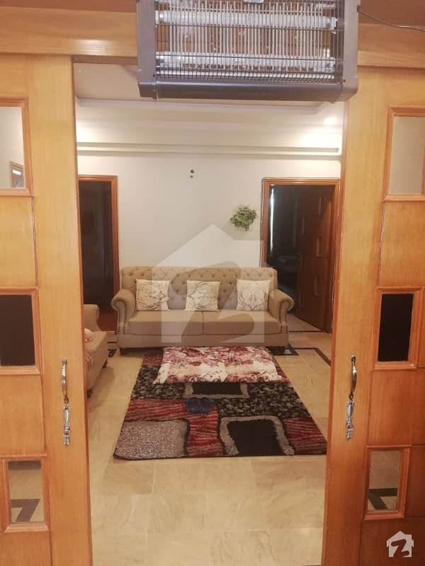 ایف ۔ 11 مرکز ایف ۔ 11 اسلام آباد میں 3 کمروں کا 10 مرلہ فلیٹ 3.5 کروڑ میں برائے فروخت۔