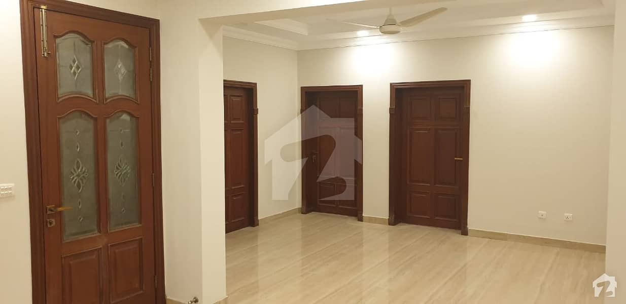ای ۔ 11 اسلام آباد میں 2 کمروں کا 7 مرلہ مکان 3 کروڑ میں برائے فروخت۔