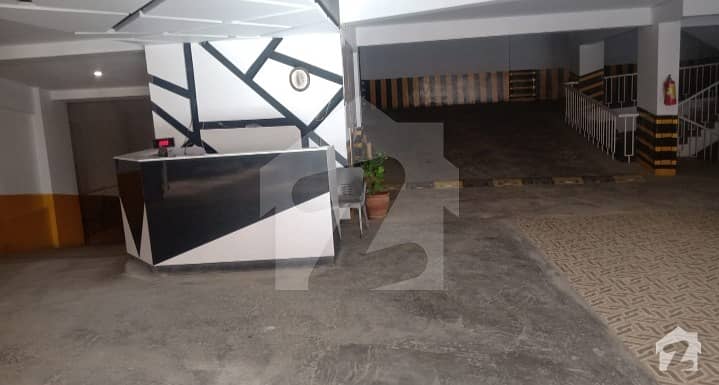 کلفٹن ۔ بلاک 2 کلفٹن کراچی میں 3 کمروں کا 7 مرلہ فلیٹ 2.3 کروڑ میں برائے فروخت۔