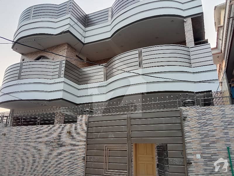 ارباب سبز علی خان ٹاؤن ورسک روڈ پشاور میں 6 کمروں کا 8 مرلہ مکان 2.5 کروڑ میں برائے فروخت۔