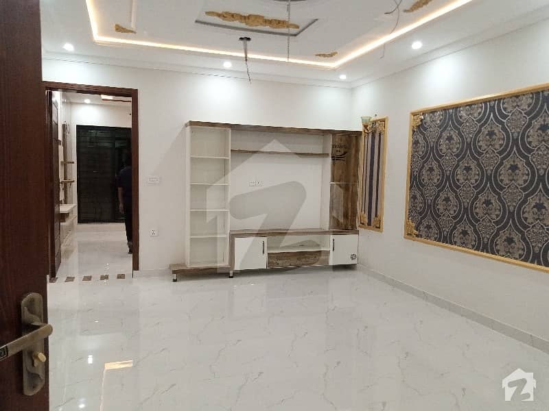 10 Marla Brand New House For Sale Nasheman Iqbal