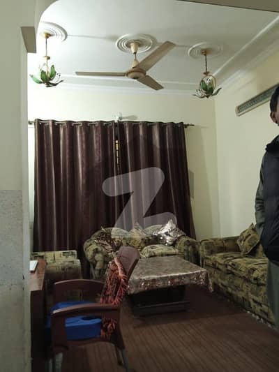 فرینڈز کالونی راولپنڈی میں 4 کمروں کا 5 مرلہ مکان 1.1 کروڑ میں برائے فروخت۔