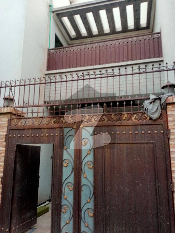 آفیسرز گارڈن کالونی ورسک روڈ پشاور میں 6 کمروں کا 5 مرلہ مکان 46 ہزار میں کرایہ پر دستیاب ہے۔