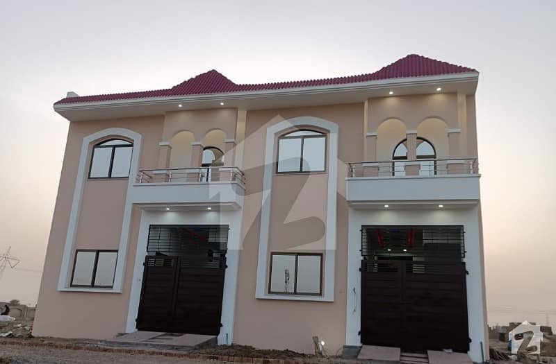 ستیانہ روڈ فیصل آباد میں 3 کمروں کا 3 مرلہ مکان 65 لاکھ میں برائے فروخت۔