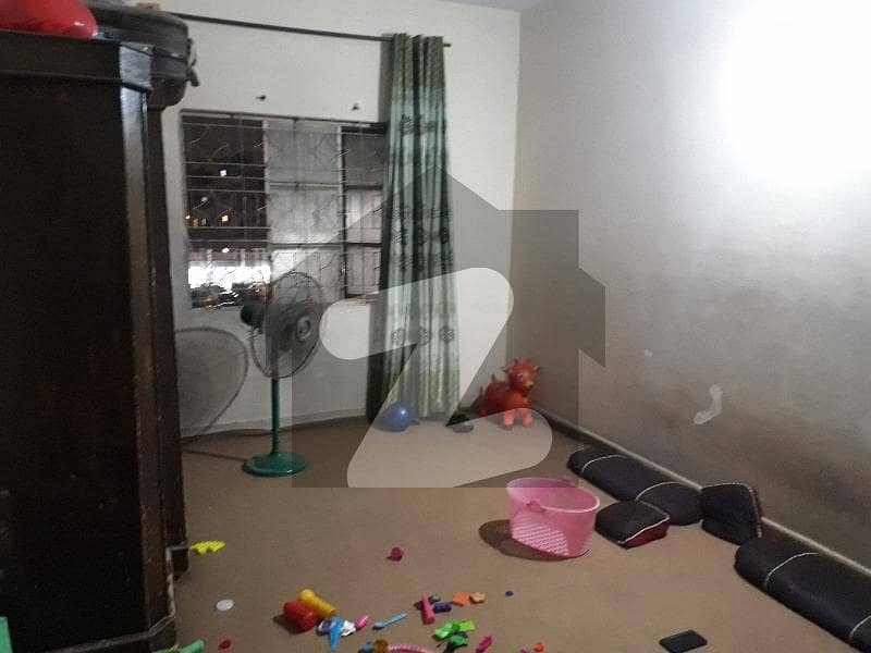شادمان ٹاؤن - سیکٹر 14 / اے شادمان نارتھ ناظم آباد کراچی میں 2 کمروں کا 3 مرلہ فلیٹ 45 لاکھ میں برائے فروخت۔