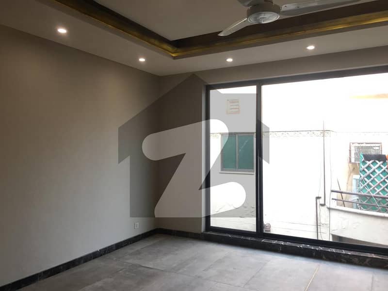 House Spread Over 1 Kanal In DHA Phase 2 Available