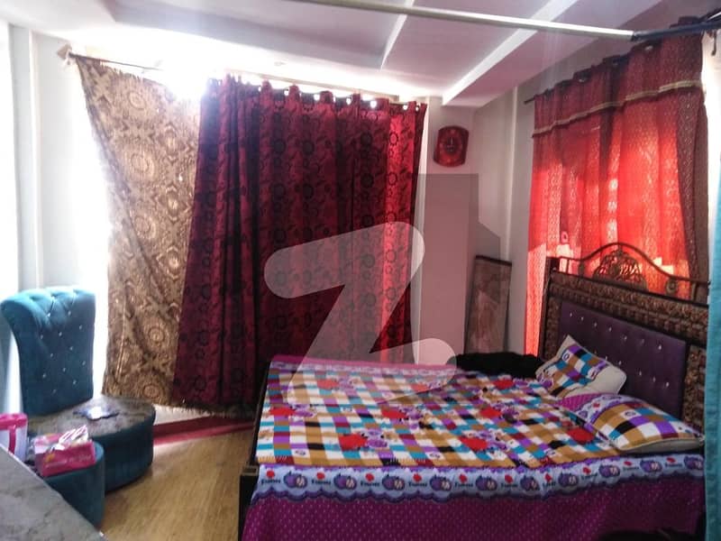 450 Square Feet Flat In Wallayat Complex For sale