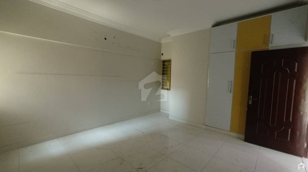3 Bed Dd 2200 Sq Ft Flat For Sale