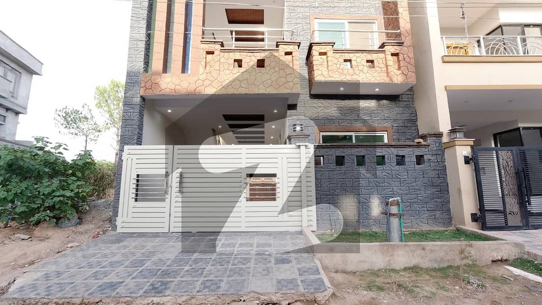 گلریز ہاؤسنگ سوسائٹی فیز 2 گلریز ہاؤسنگ سکیم راولپنڈی میں 4 کمروں کا 5 مرلہ مکان 1.65 کروڑ میں برائے فروخت۔