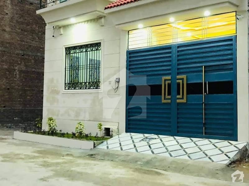 Ideally Located House Available In Warsak Road With Irresistible Features