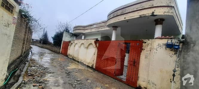 جھنگی سیداں ایبٹ آباد میں 7 کمروں کا 13 مرلہ مکان 1.6 کروڑ میں برائے فروخت۔