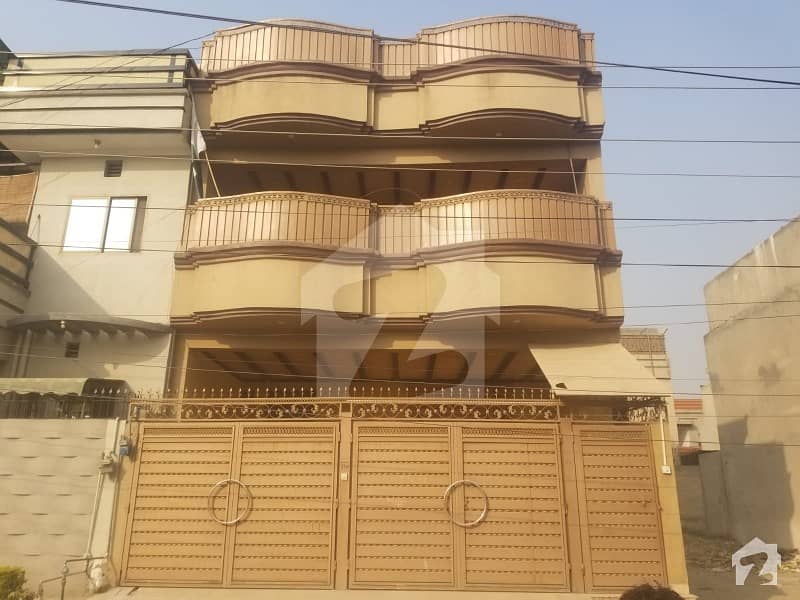 حیات آباد فیز 7 حیات آباد پشاور میں 7 کمروں کا 5 مرلہ مکان 2.47 کروڑ میں برائے فروخت۔