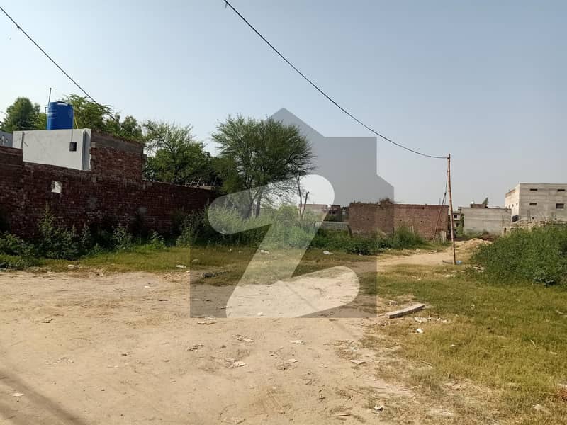 6 Marla Residential Plot For Sale In Green Town