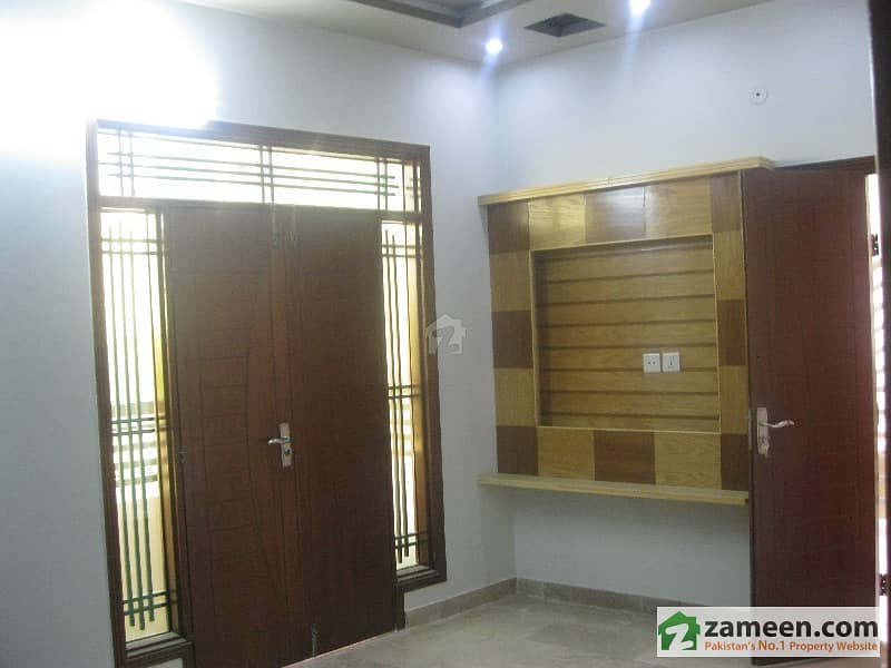 Urgently Sale A Brand New House Having Area Of 100 Square Yards Is Available For Sale
