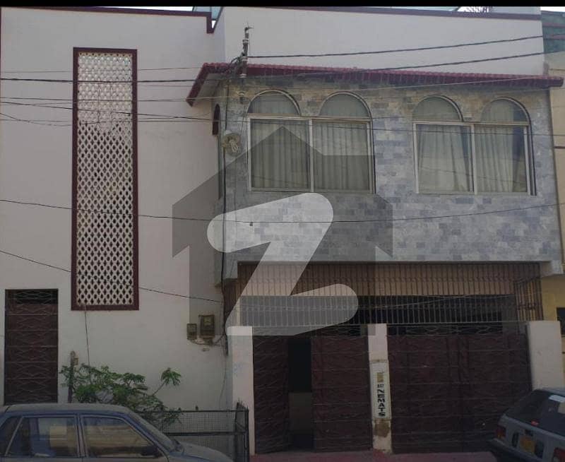 200 Sq Yd Available For Sale