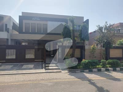 1 Kanal Used Owner Build Bungalow For Sale In Sukh Chayn Socity Near Bahria Town