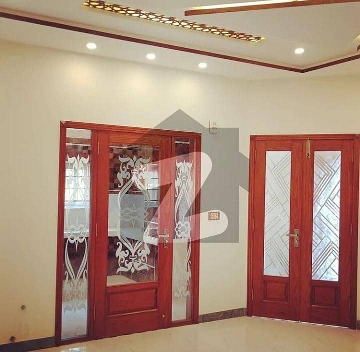8 Marla Facing Park Brand New Bungalow For Sale In Bahria Town Lahore At Prime Location