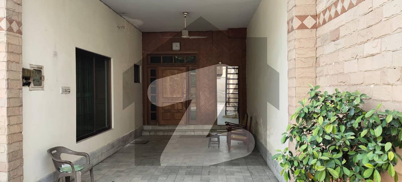 4 Marla House For sale In Madina Town