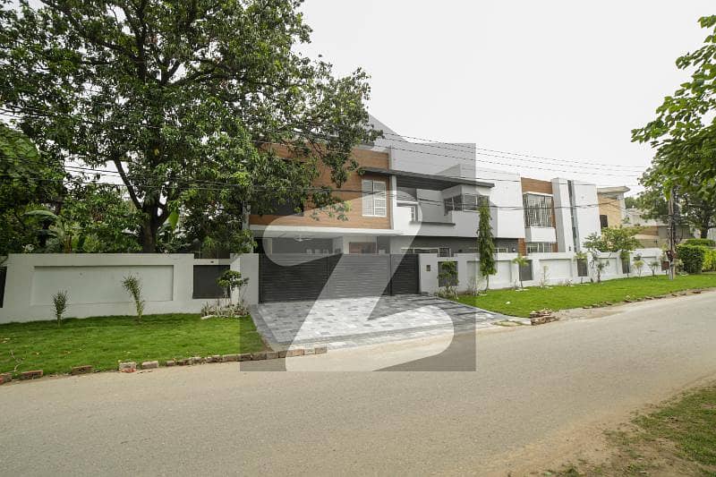1 Kanal Ultra Modern House Near Model Town Link Road And Model Town Park Solid Construction