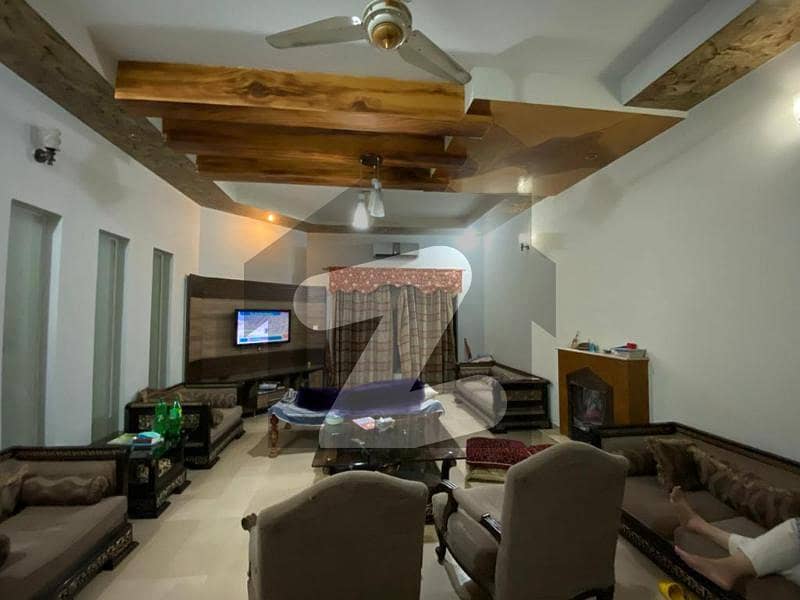 واپڈا ٹاؤن فیز 1 واپڈا ٹاؤن لاہور میں 5 کمروں کا 1 کنال عمارت 9 کروڑ میں برائے فروخت۔