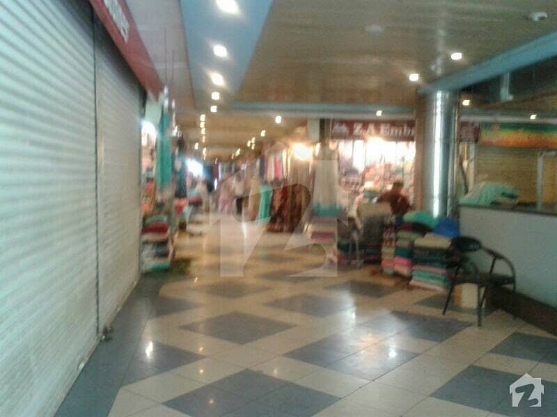 گلبرگ 3 - بلاک اے1 گلبرگ 3 گلبرگ لاہور میں 0.48 مرلہ دکان 1.1 کروڑ میں برائے فروخت۔