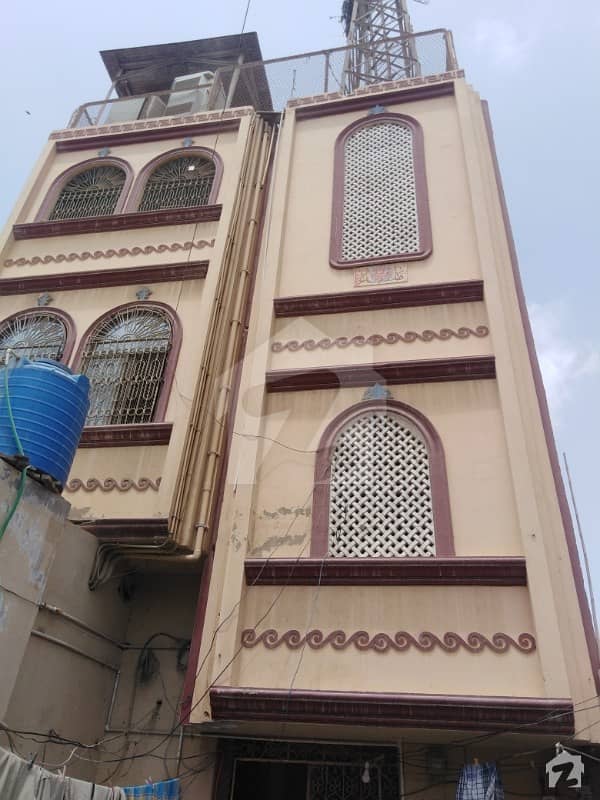 لانڈھی سمال انڈسٹری لانڈھی کراچی میں 10 کمروں کا 2.16 کنال مکان 2.5 کروڑ میں برائے فروخت۔