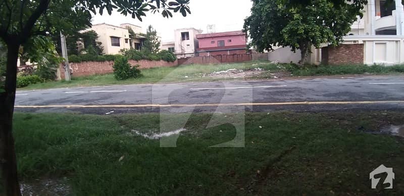 Residential Plot For Sale In Valencia Housing Society Lahore