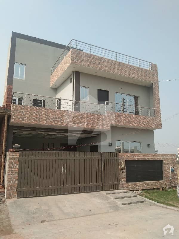 Owner Made 10 Marla New Double Storey House In M Block, Lda Avenue One,