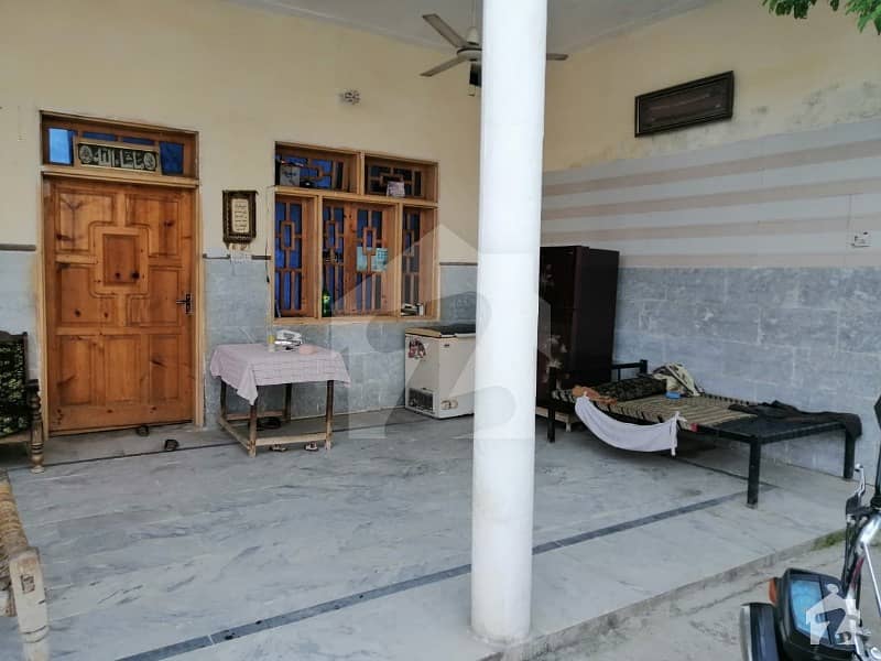 کینال روڈ مردان میں 6 کمروں کا 12 مرلہ مکان 1.1 کروڑ میں برائے فروخت۔