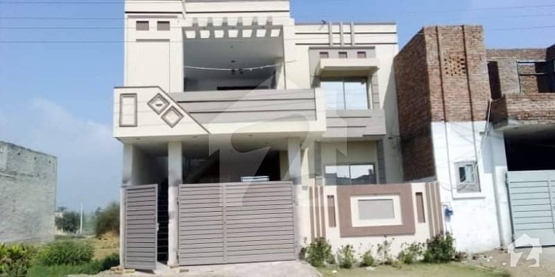 1575  Square Feet House Ideally Situated In Bahawalpur Bypass
