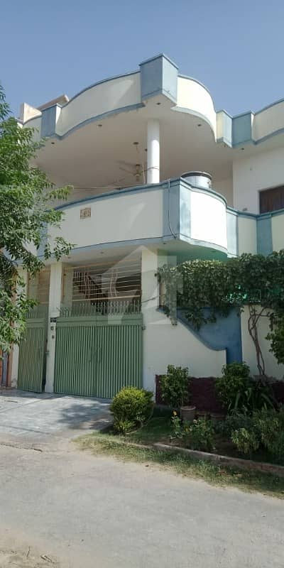 گورنمنٹ ایمپلائیز کوآپریٹو ہاؤسنگ سوسائٹی بہاولپور میں 7 کمروں کا 10 مرلہ مکان 1.2 کروڑ میں برائے فروخت۔