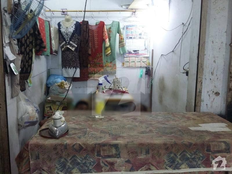 500  Square Feet Shop In Gulshan-E-Iqbal Town For Sale
