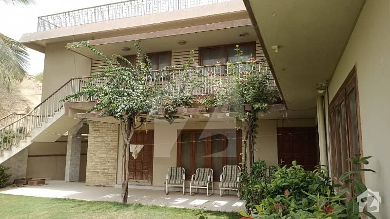 ہل پارک کراچی میں 5 کمروں کا 1.13 کنال مکان 11.25 کروڑ میں برائے فروخت۔