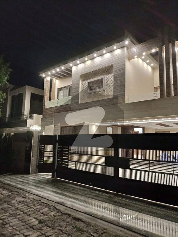 1 Kanal Luxurious House For Sale At Block Ee Bahria Town Lahore
