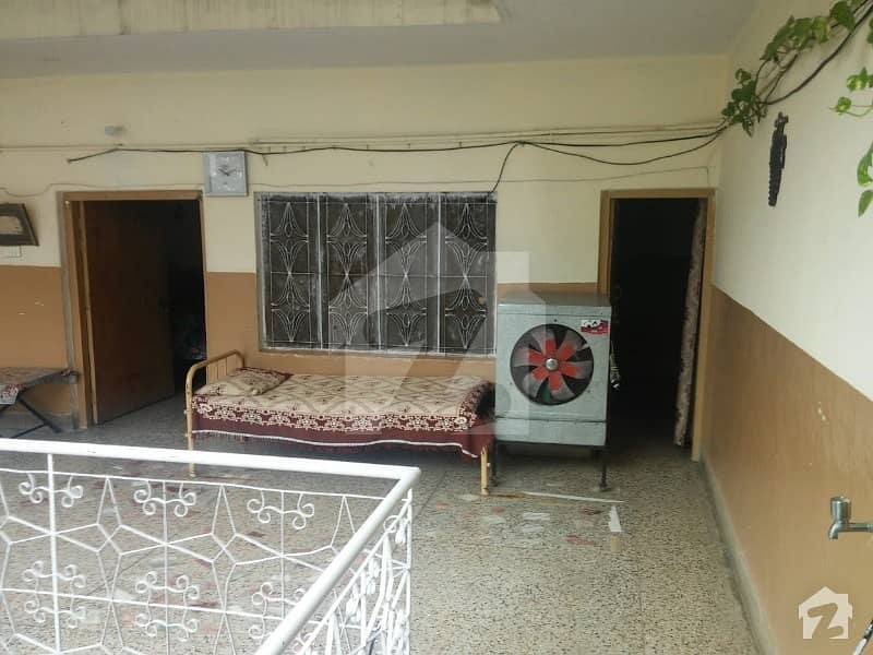ٹیپو روڈ راولپنڈی میں 7 کمروں کا 8 مرلہ مکان 1.5 کروڑ میں برائے فروخت۔