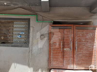 صادق آباد راولپنڈی میں 4 کمروں کا 3 مرلہ مکان 70 لاکھ میں برائے فروخت۔