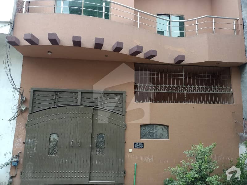 کینال بینک ہاؤسنگ سکیم لاہور میں 4 کمروں کا 5 مرلہ مکان 1.15 کروڑ میں برائے فروخت۔