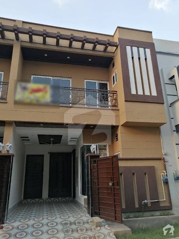 4 Marla Semi Commercial Triple Storey New House For Sale
