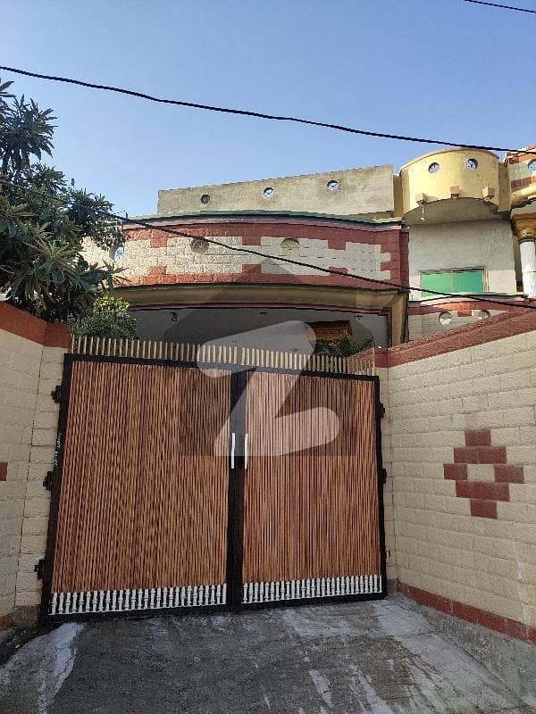 کالا گجراں جہلم میں 7 کمروں کا 12 مرلہ مکان 1.3 کروڑ میں برائے فروخت۔